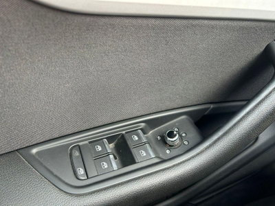 Audi A4 30 TDI/136 CV S tronic Business (19)