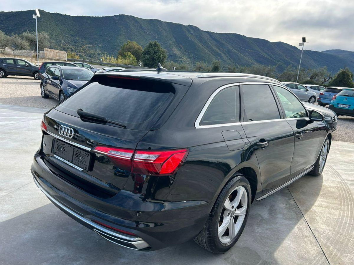 Audi A4 30 TDI/136 CV S tronic Business (5)