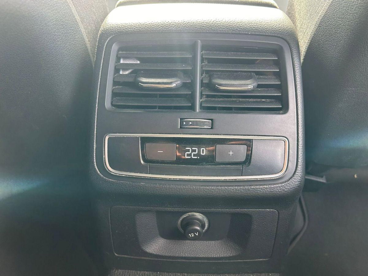 Audi A4 30 TDI/136 CV S tronic Business (7)