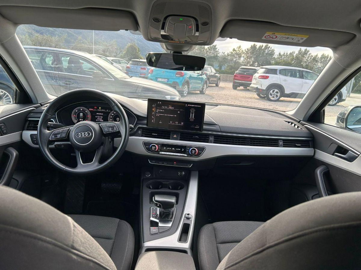 Audi A4 30 TDI/136 CV S tronic Business (8)
