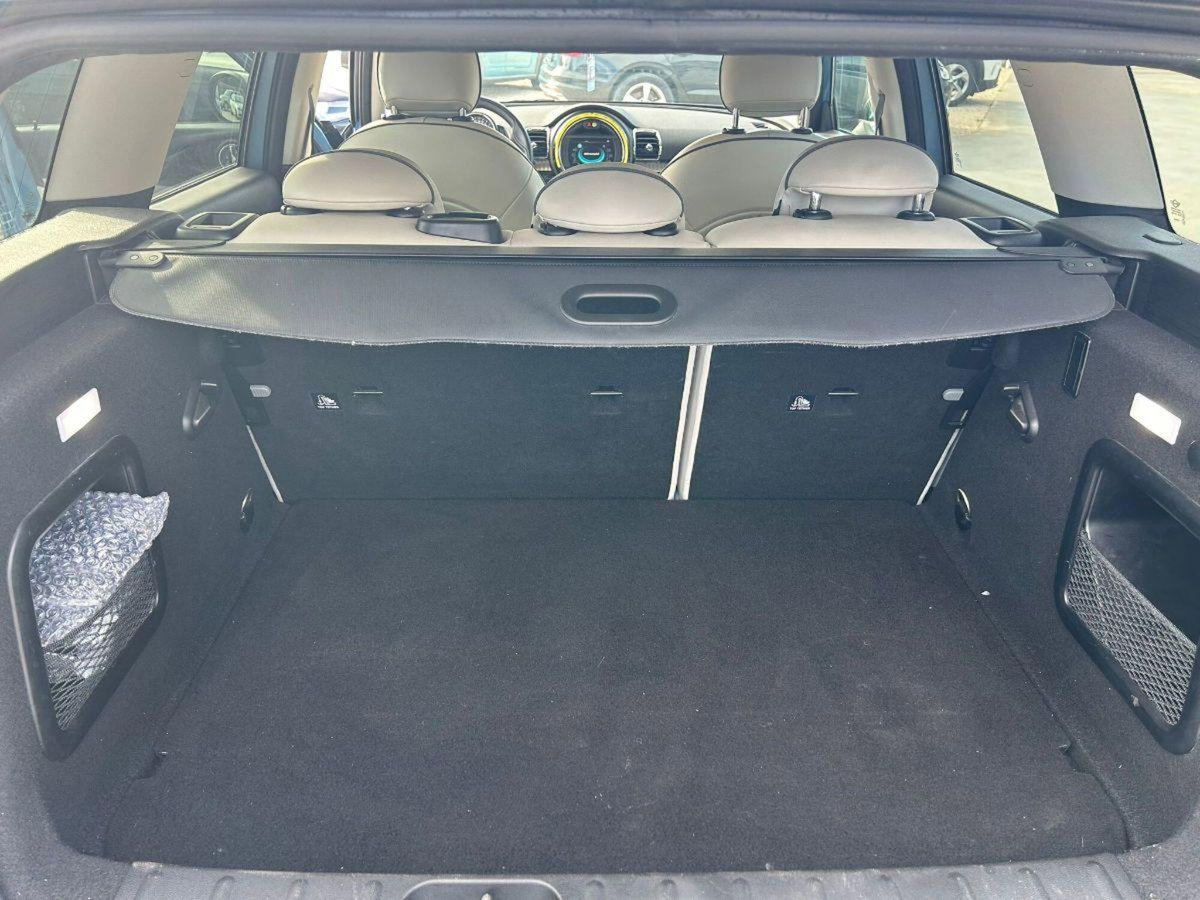 MINI Mini Clubman 2.0 Cooper D Business Clubman (18)