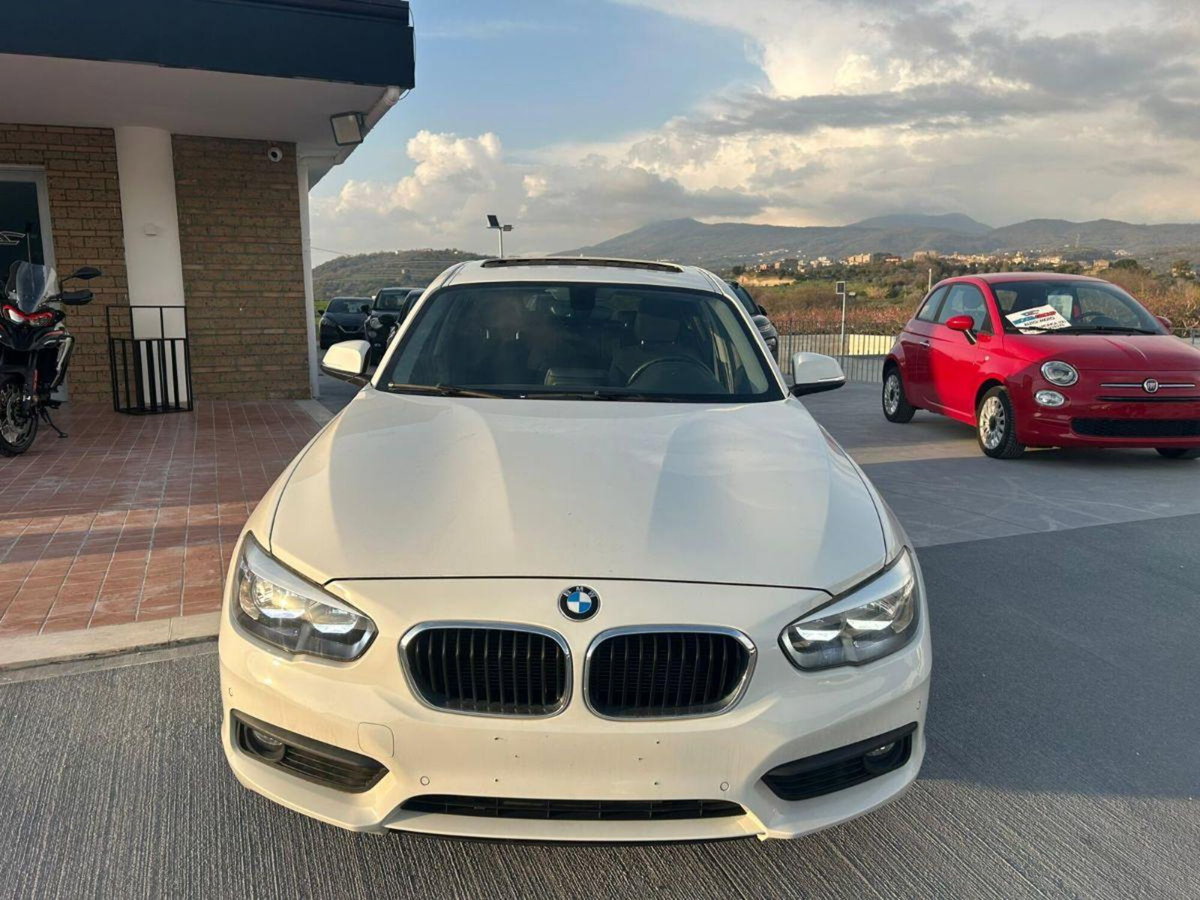 BMW Serie 1 5p. 118d 5p. Business (2)