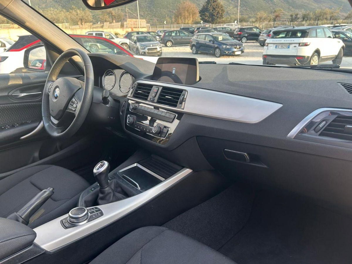 BMW Serie 1 5p. 118d 5p. Business (9)