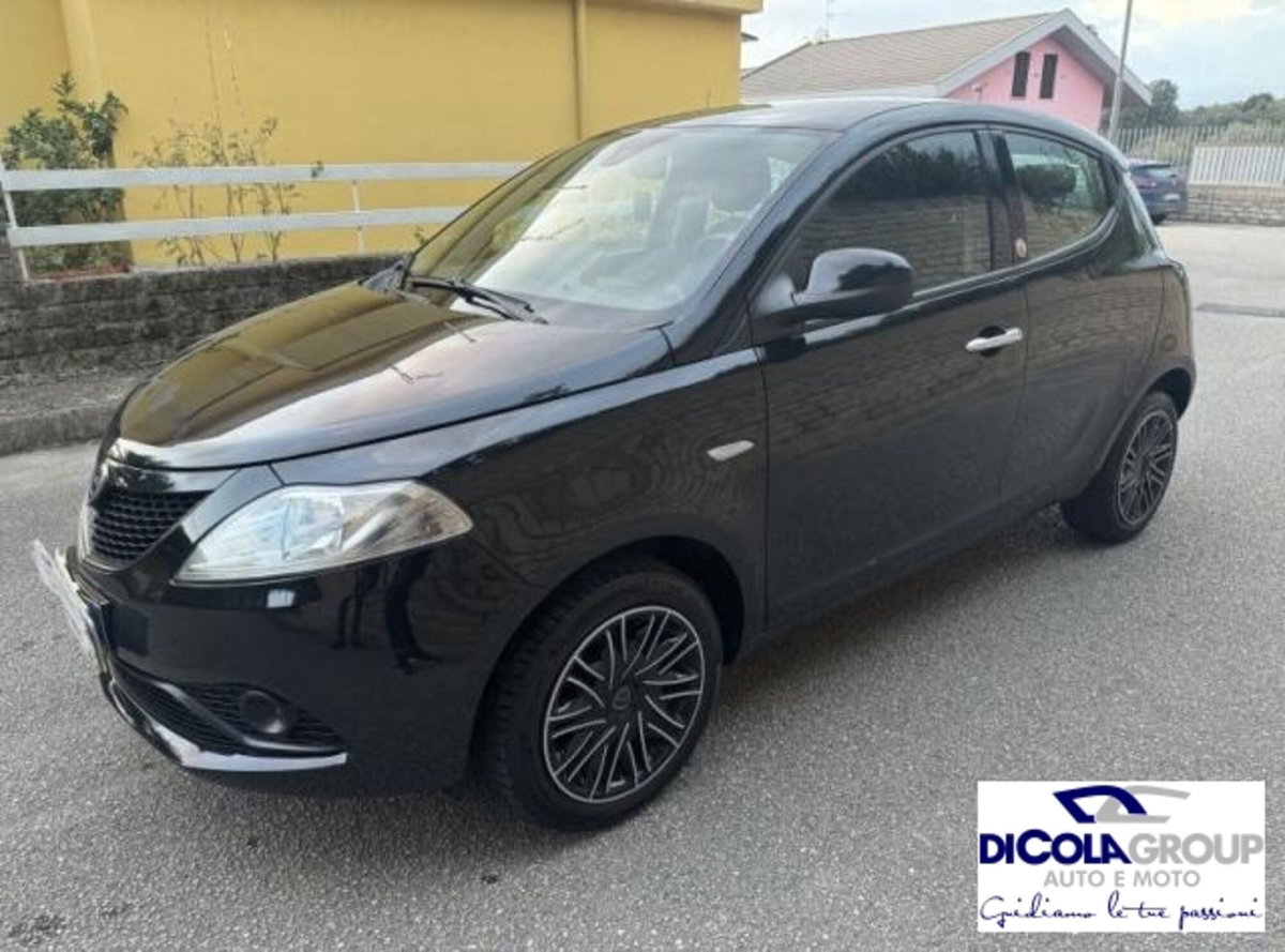 Lancia Ypsilon 1.2 69 CV 5 porte GPL Ecochic Gold