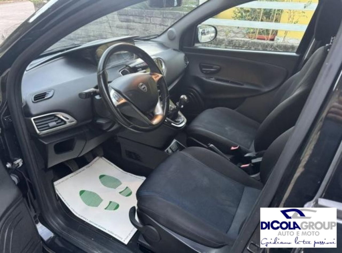 Lancia Ypsilon 1.2 69 CV 5 porte GPL Ecochic Gold (10)
