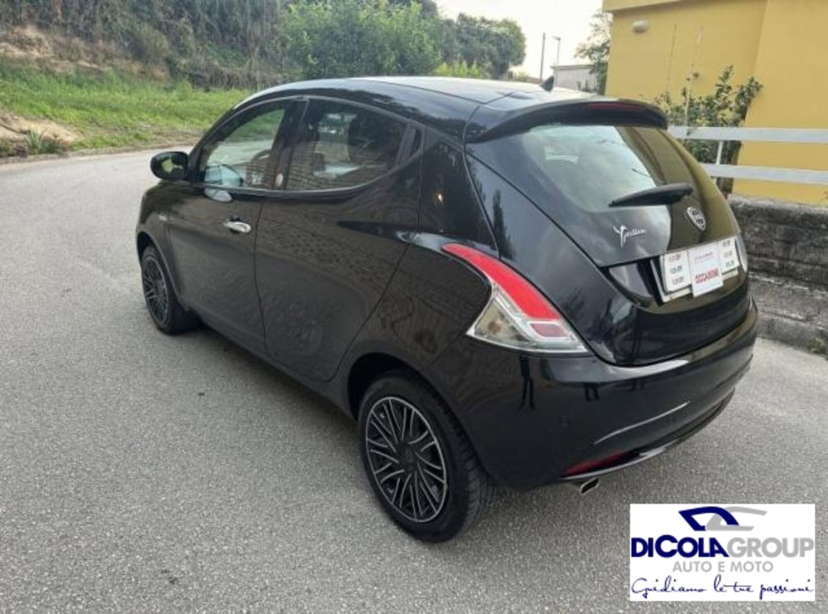 Lancia Ypsilon 1.2 69 CV 5 porte GPL Ecochic Gold (6)