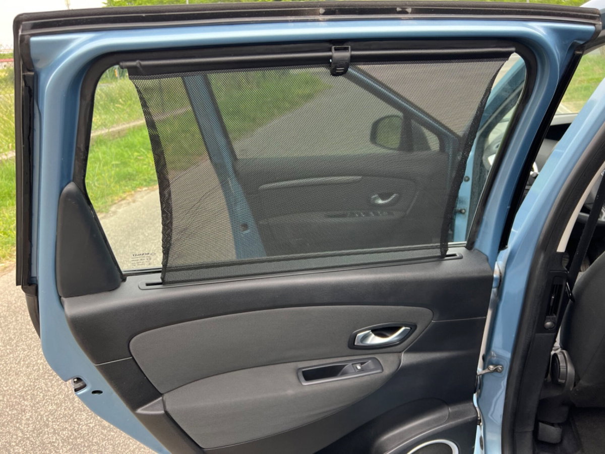 Renault Scenic E-Tech Electric 1.5 dCi 110CV Dynamique (15)