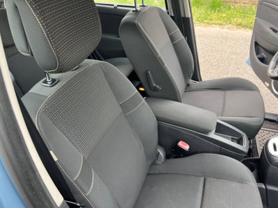 Renault Scenic E-Tech Electric 1.5 dCi 110CV Dynamique (18)