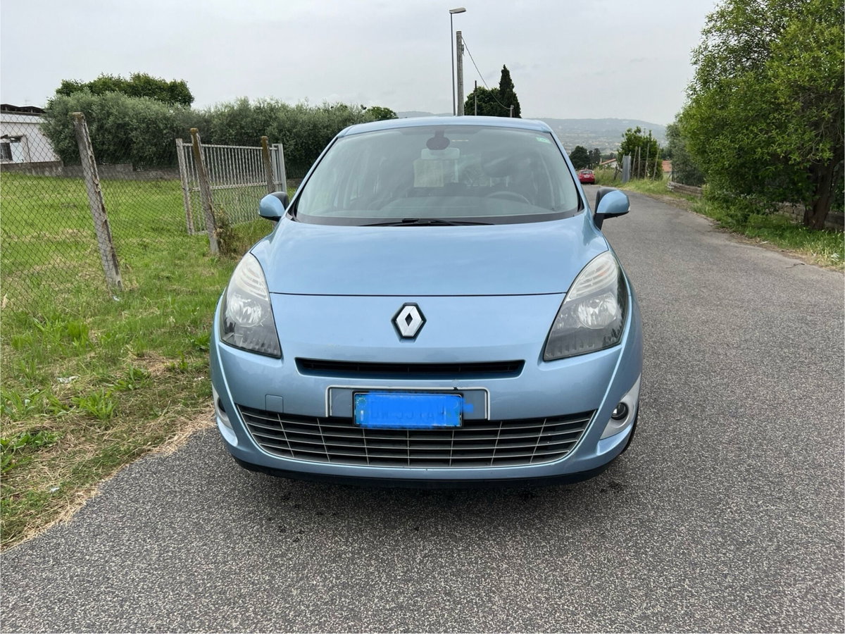 Renault Scenic E-Tech Electric 1.5 dCi 110CV Dynamique (2)