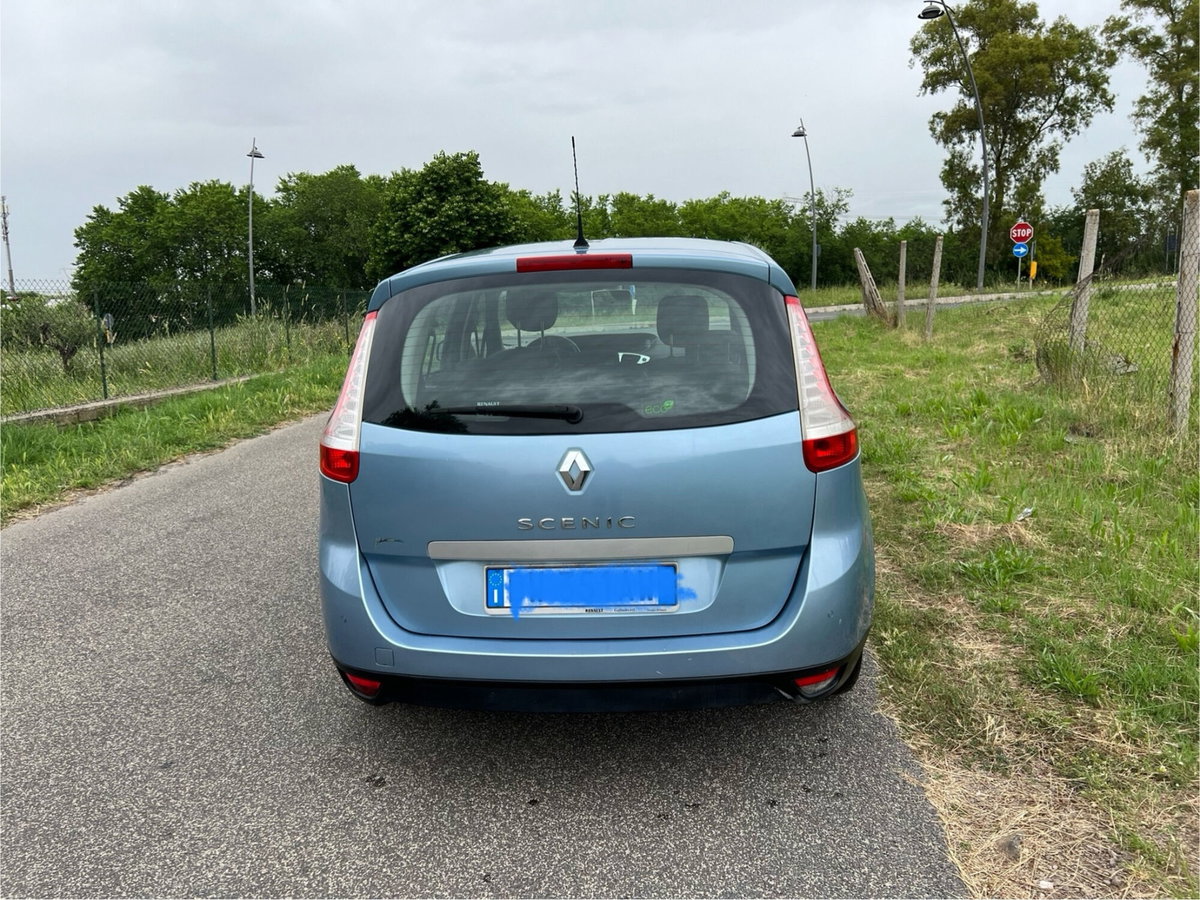 Renault Scenic E-Tech Electric 1.5 dCi 110CV Dynamique (3)