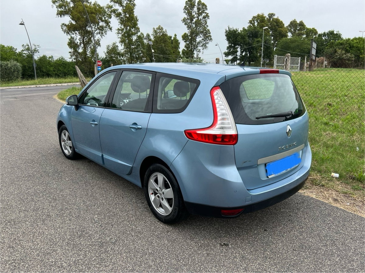 Renault Scenic E-Tech Electric 1.5 dCi 110CV Dynamique (5)