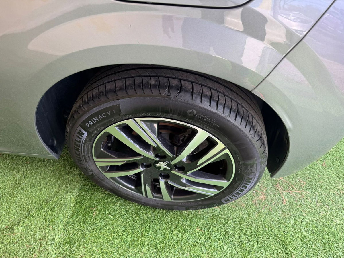 Peugeot 208 BlueHDi 100 Stop&Start 5 porte Allure (9)