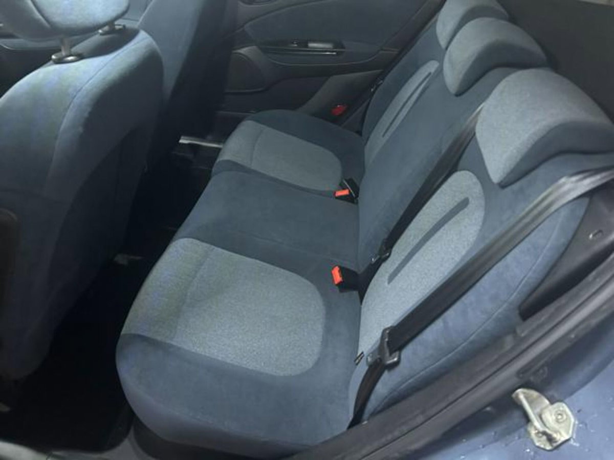 Fiat Bravo 1.6 MJT 120 CV DPF Emotion (16)