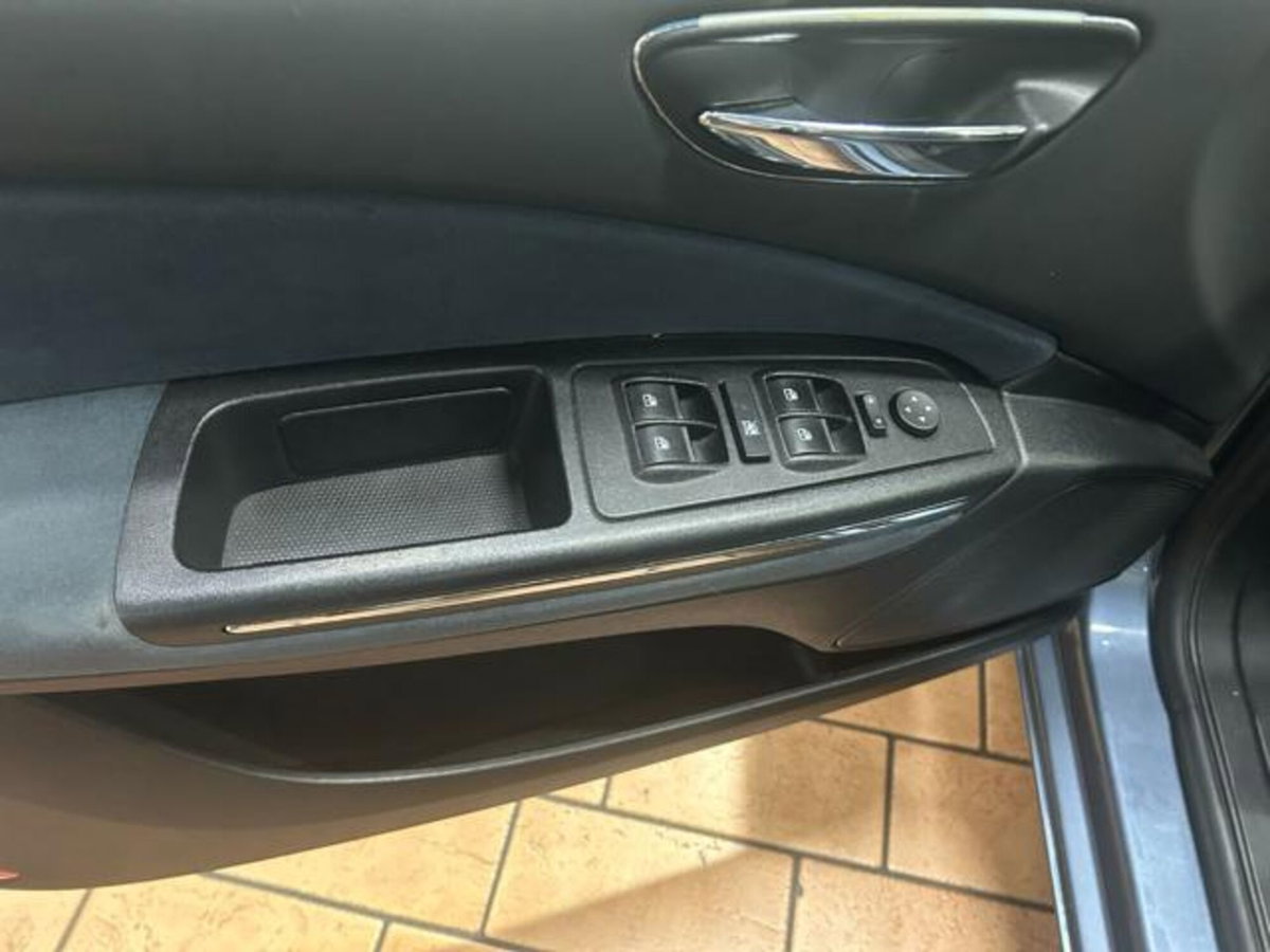 Fiat Bravo 1.6 MJT 120 CV DPF Emotion (17)