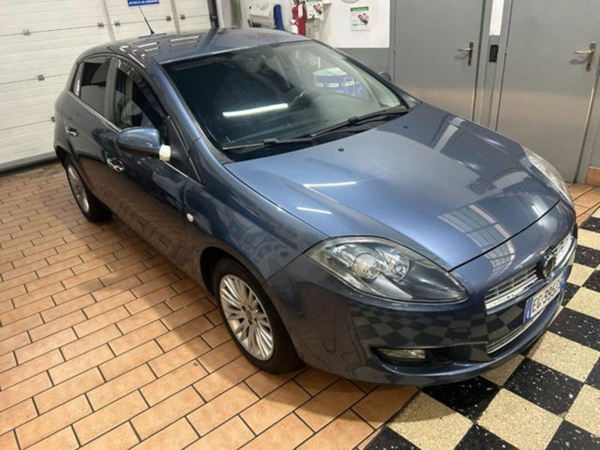 Fiat Bravo 1.6 MJT 120 CV DPF Emotion (2)