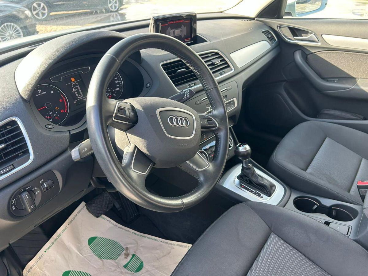 Audi Q3 35 TDI quattro S tronic Business (10)