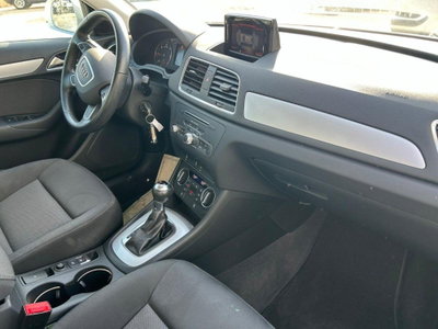 Audi Q3 35 TDI quattro S tronic Business (8)