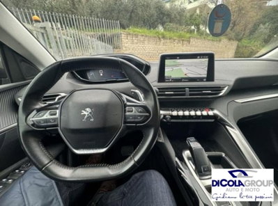 Peugeot 3008 BlueHDi 130 S&S EAT8 Active Business (9)