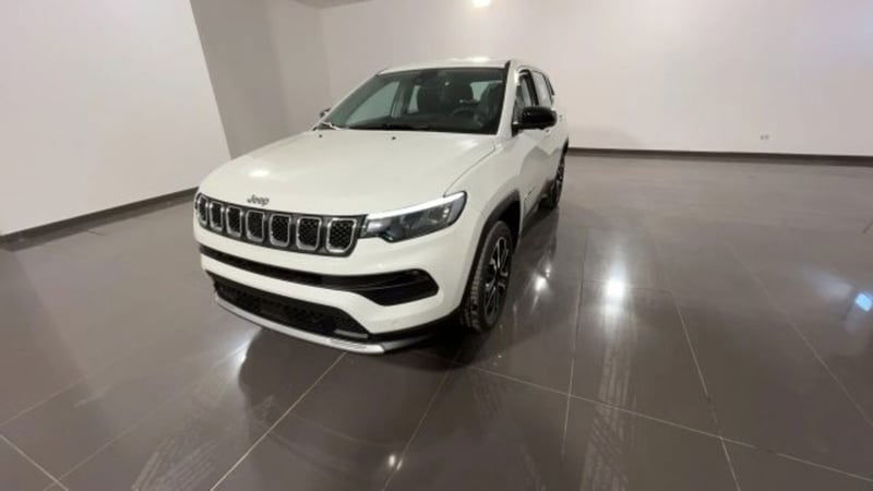 Jeep Compass 1.5 turbo t4 mhev Altitude 2wd 130cv dct
