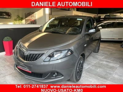Lancia Ypsilon 1.0 FireFly 5 porte S&S Hybrid Gold Plus nuova