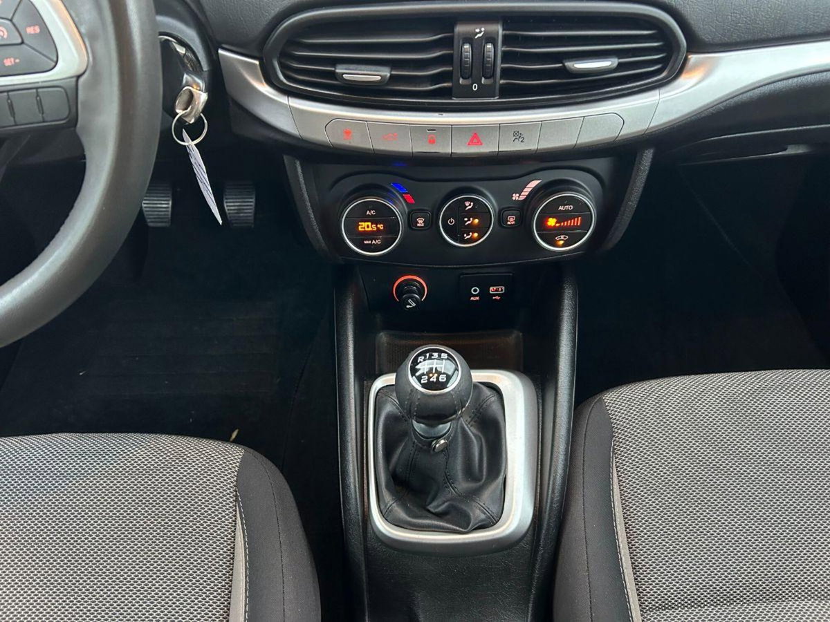 Fiat Tipo Tipo 1.6 Mjt 4 porte Opening Edition Plus (19)