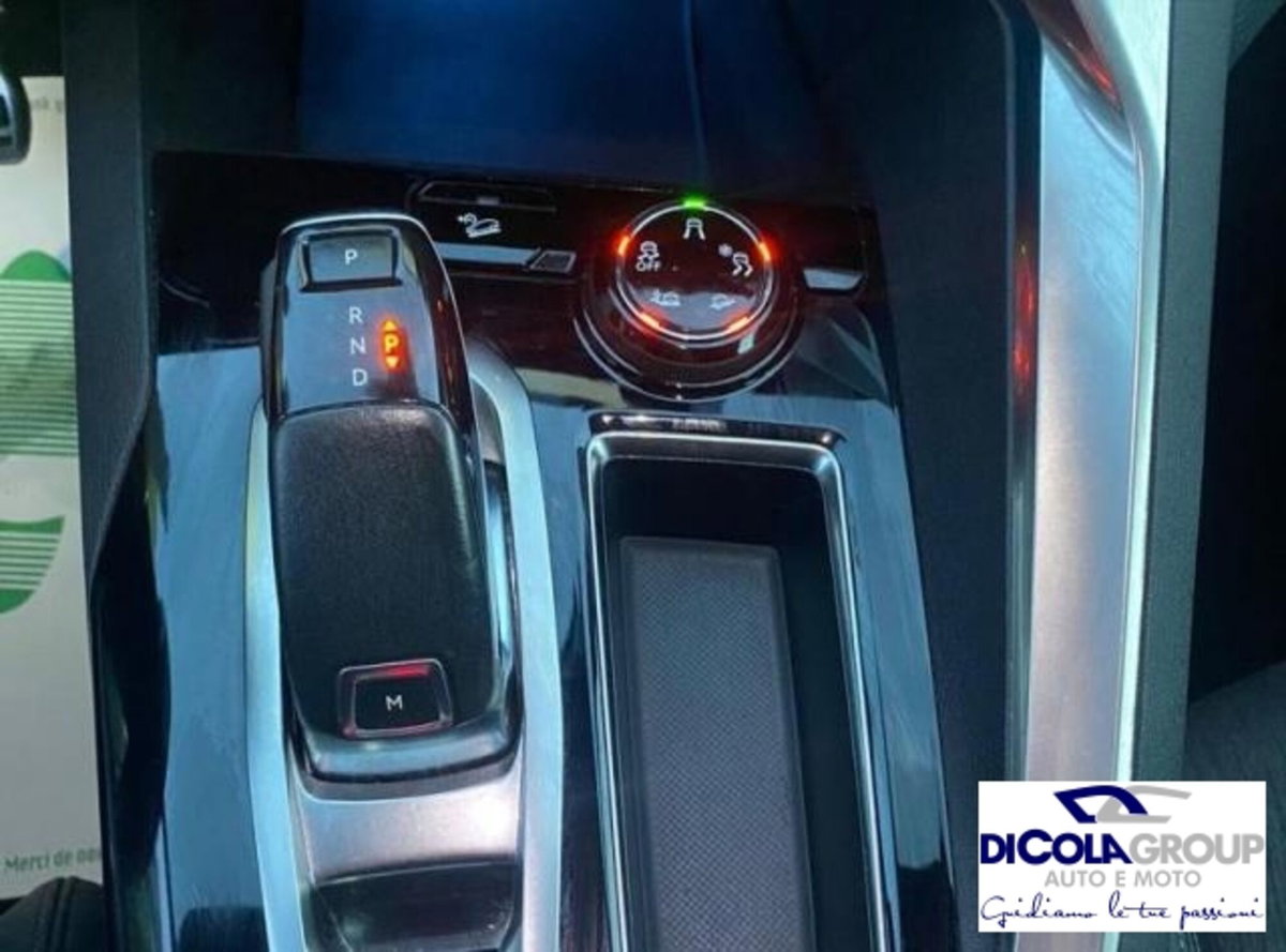 Peugeot 3008 BlueHDi 130 S&S EAT8 GT Line (11)