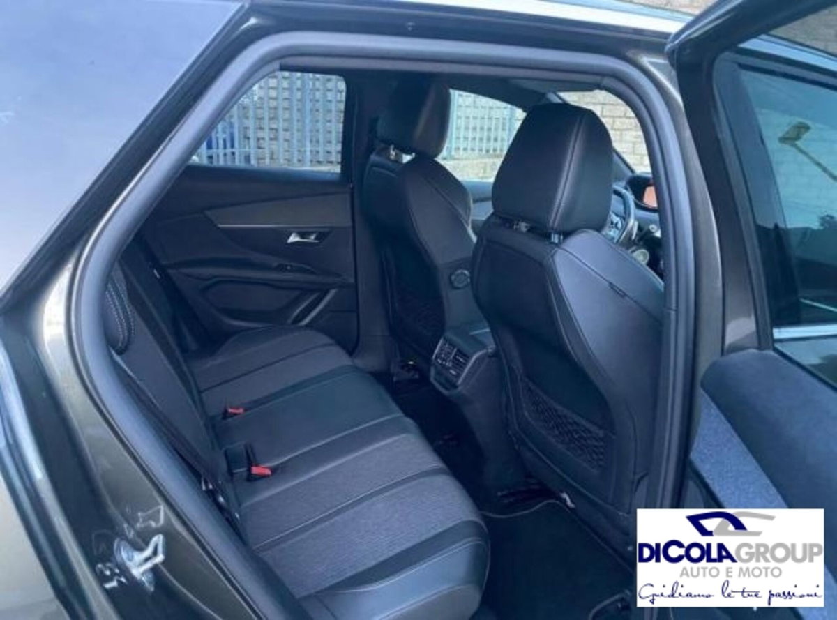 Peugeot 3008 BlueHDi 130 S&S EAT8 GT Line (12)