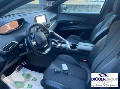 Peugeot 3008 BlueHDi 130 S&S EAT8 GT Line (9)