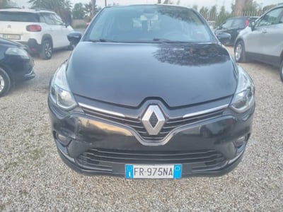 Renault Clio TCe 12V 90 CV GPL 5 porte Moschino Intens usata