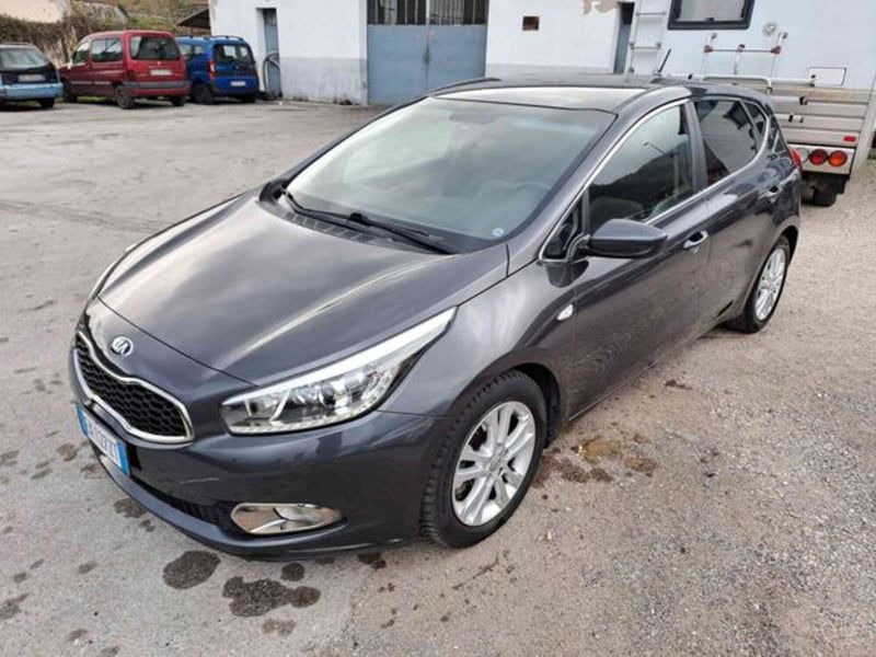 Kia cee'd 1.6 CRDi 110 CV 5 porte Cool 