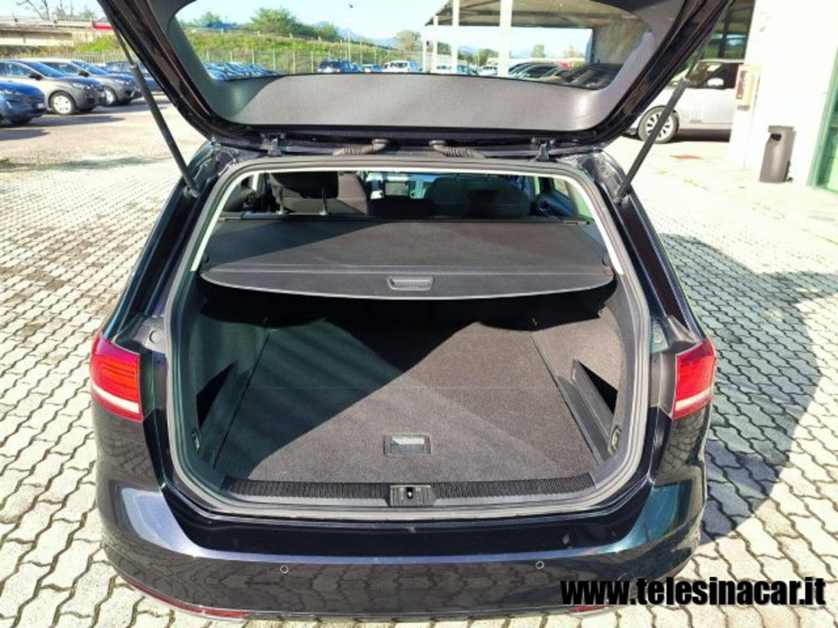 Volkswagen Passat 2.0 TDI DSG Business BlueMotion Technology (20)