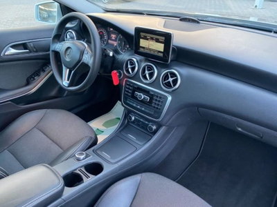 Mercedes-Benz Classe A 180 CDI Automatic Sport (9)