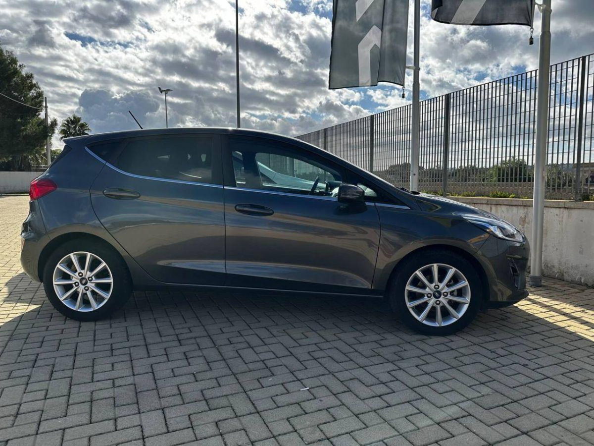 Ford Fiesta 1.5 EcoBlue 5 porte Plus (2)