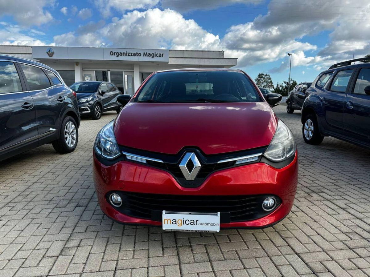 Renault Clio Sporter 1.5 dCi 8V 75CV Wave (2)
