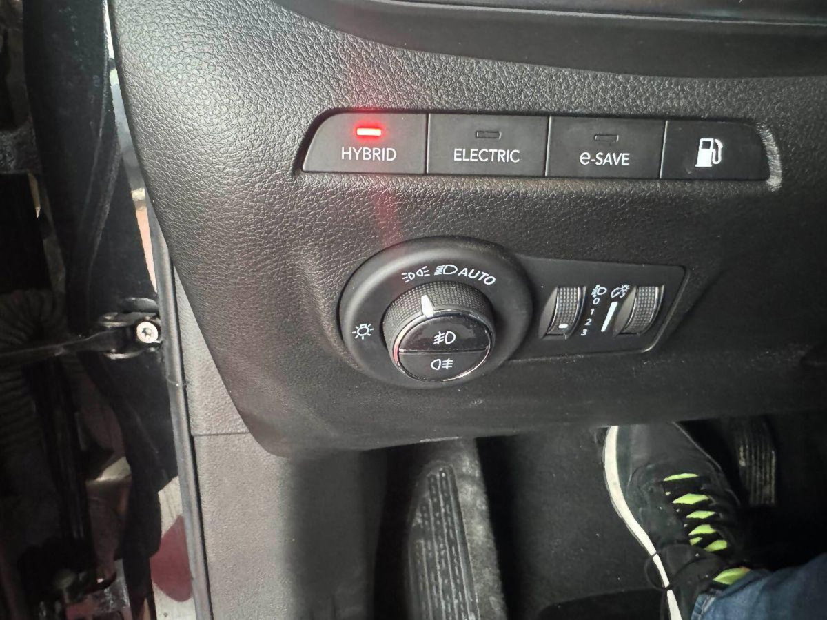 Jeep Compass 1.3 T4 240CV PHEV AT6 4xe Red (13)
