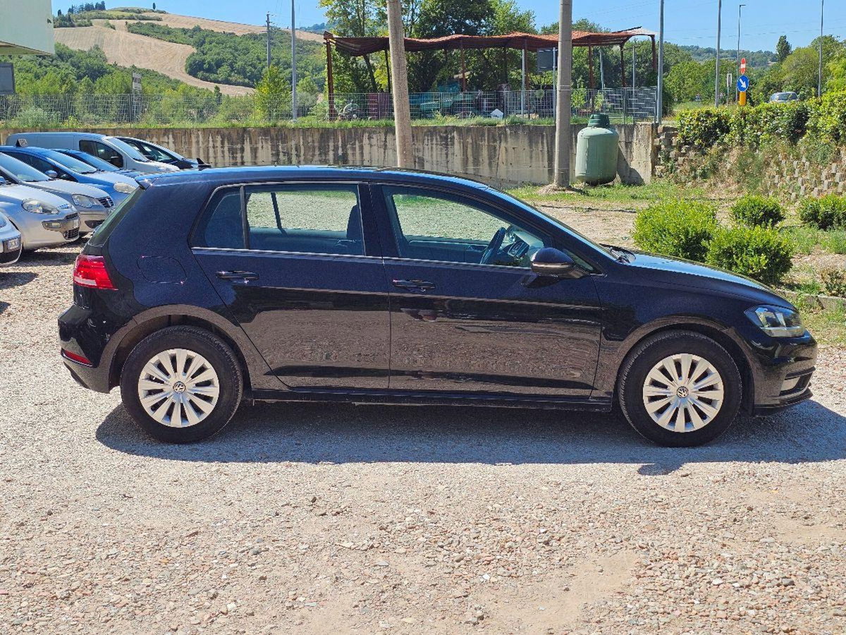 Volkswagen Golf 1.0 TSI 85 CV 5p. Trendline BlueMotion Technology (10)