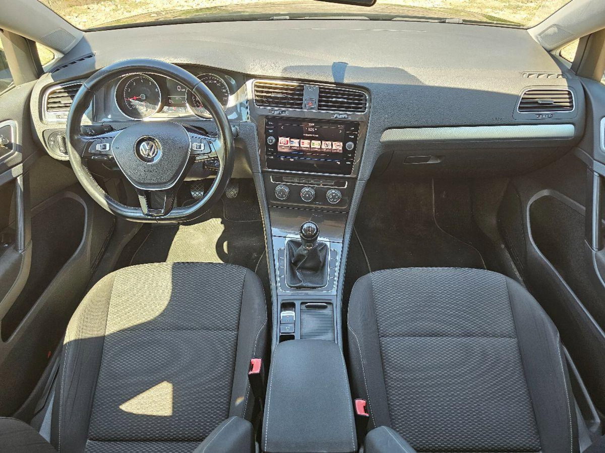 Volkswagen Golf 1.0 TSI 85 CV 5p. Trendline BlueMotion Technology (15)