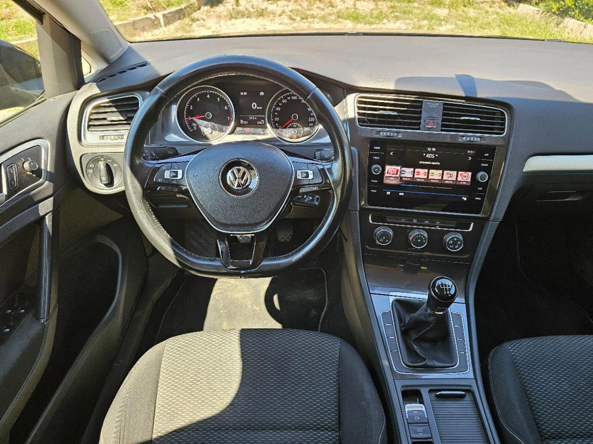 Volkswagen Golf 1.0 TSI 85 CV 5p. Trendline BlueMotion Technology (16)