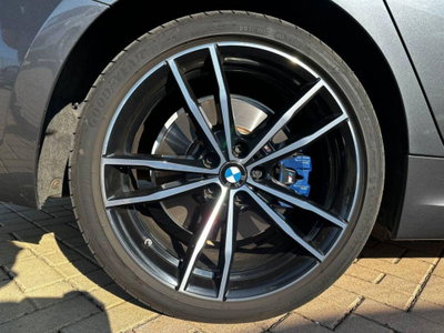 BMW Serie 3 330e auto (8)