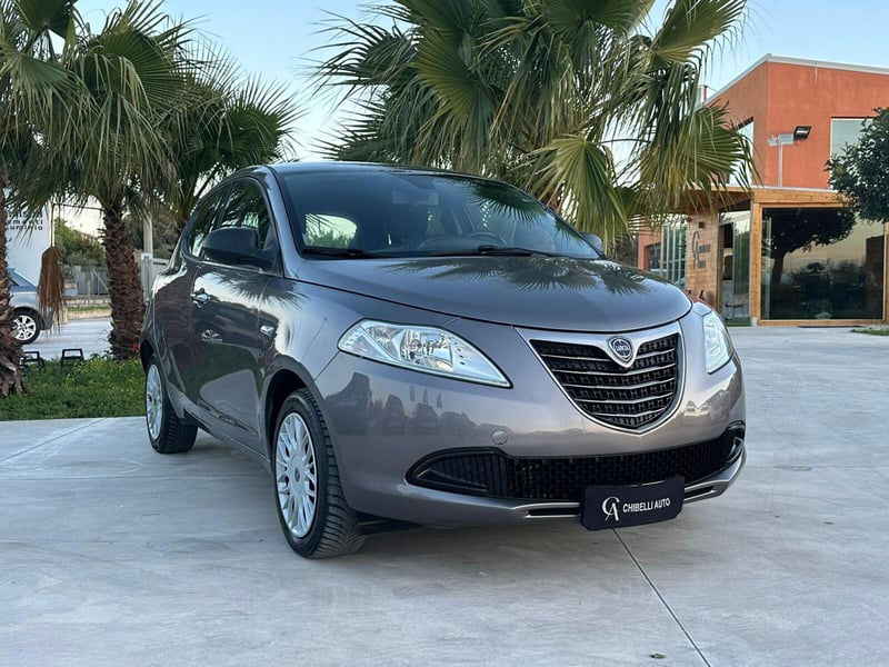 Lancia Ypsilon 1.3 MJT 16V 95 CV 5 porte S&S Silver