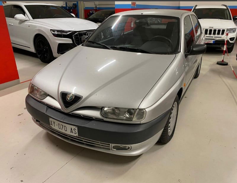 Alfa Romeo 146 1.4i 16V Twin Spark cat L