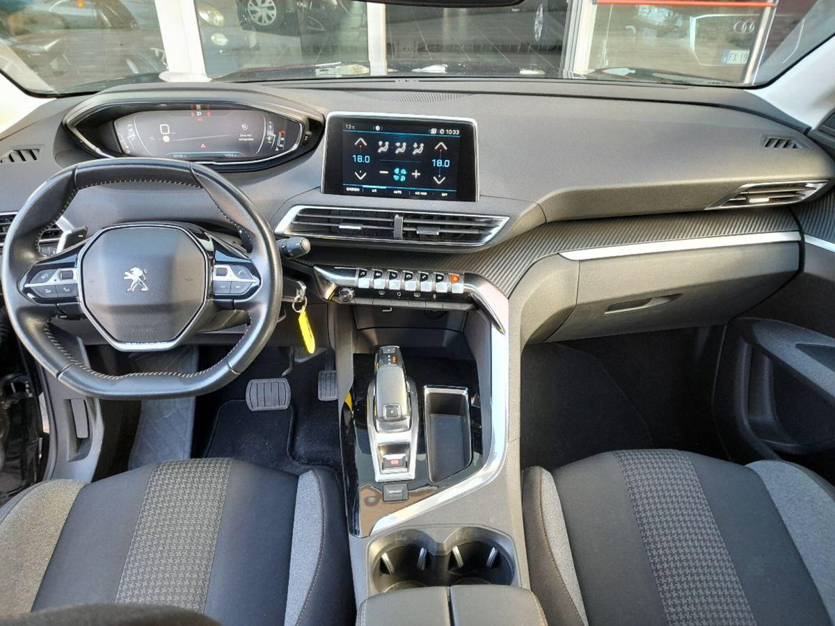 Peugeot 5008 BlueHDi 130 S&S EAT8 Active Business (11)