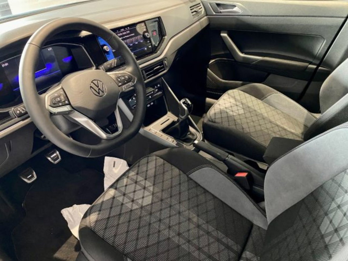 Volkswagen Polo 1.0 tsi R-Line 95cv (11)