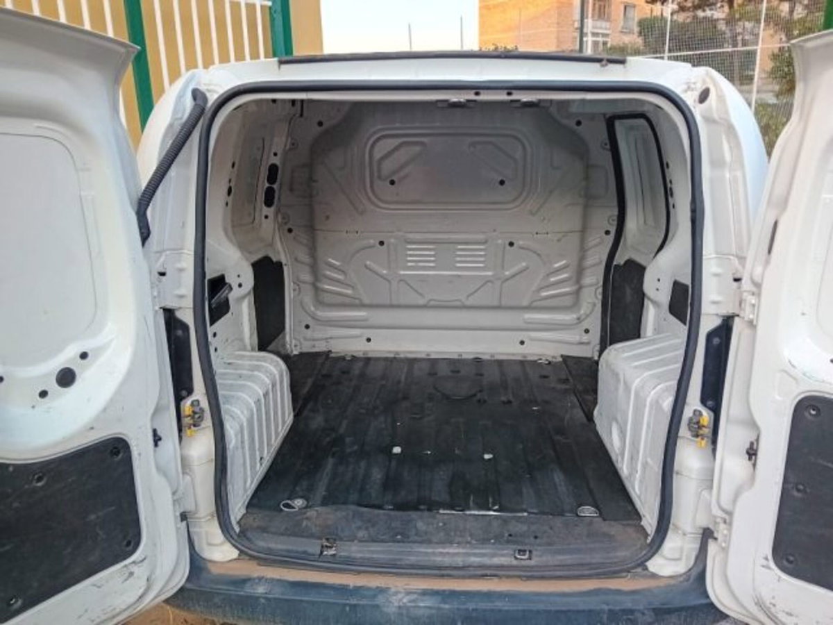 Fiat Fiorino 1.3 MJT 80CV Combinato (9)