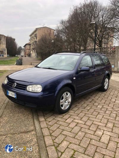 Volkswagen Golf Variant 1.6 16V cat Highline usata