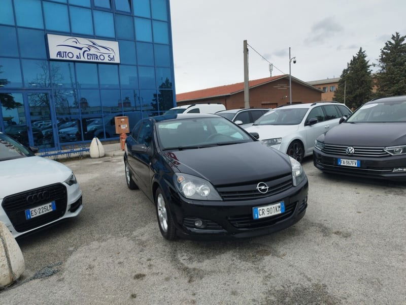 Opel Astra GTC 1.6 16V Twinport 3 porte Enjoy