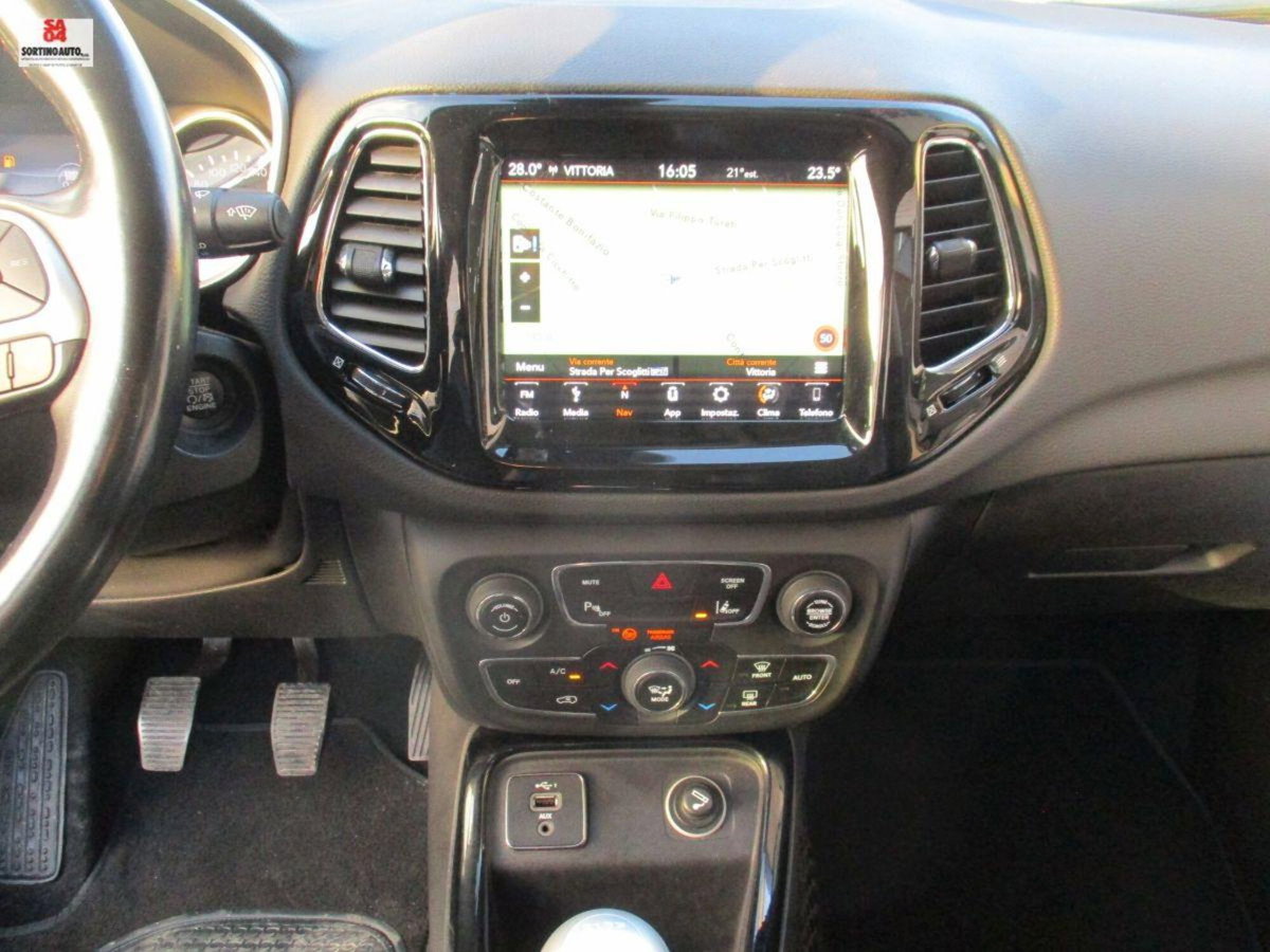 Jeep Compass 1.6 Multijet II 2WD Limited (10)