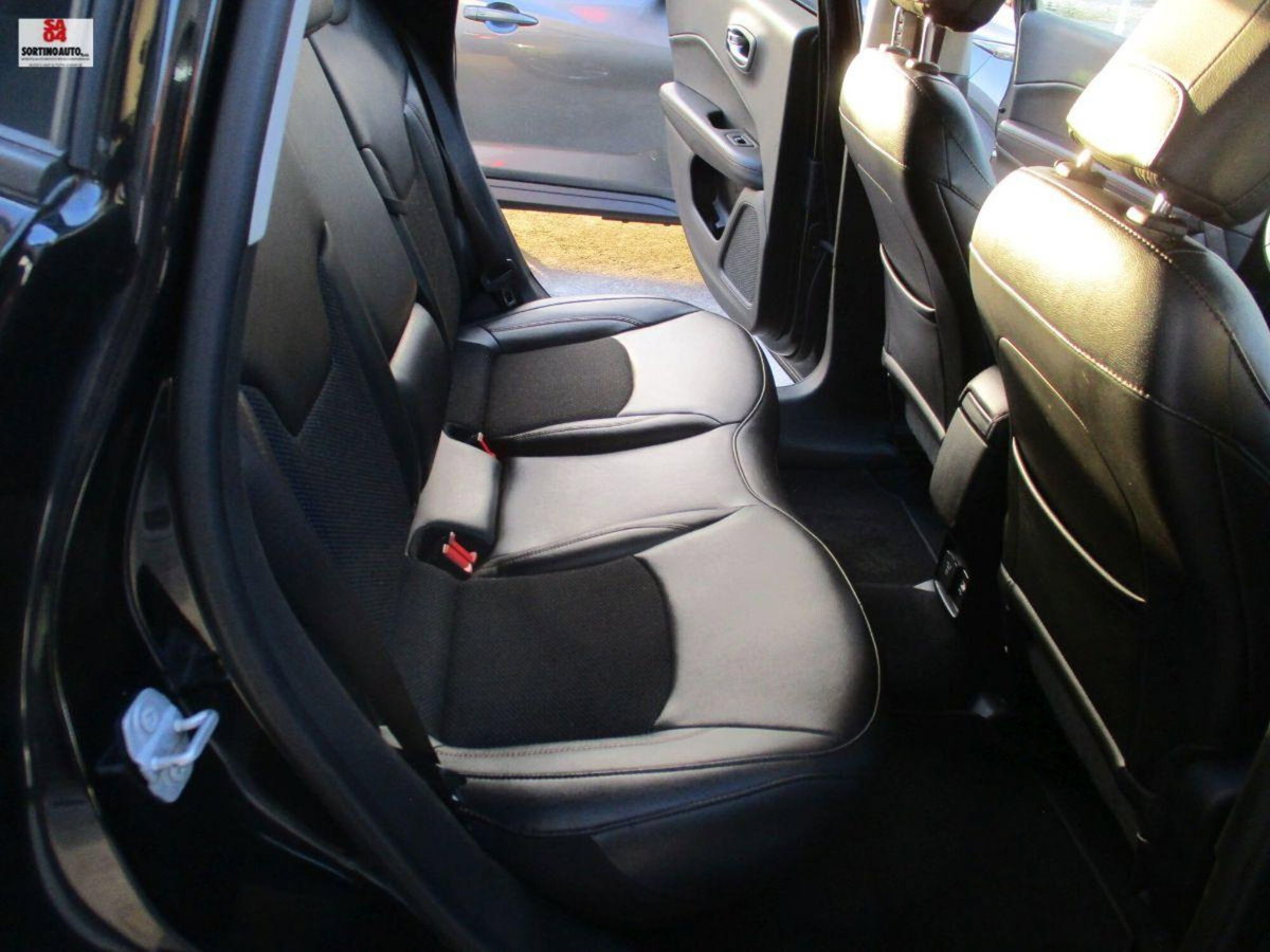 Jeep Compass 1.6 Multijet II 2WD Limited (16)