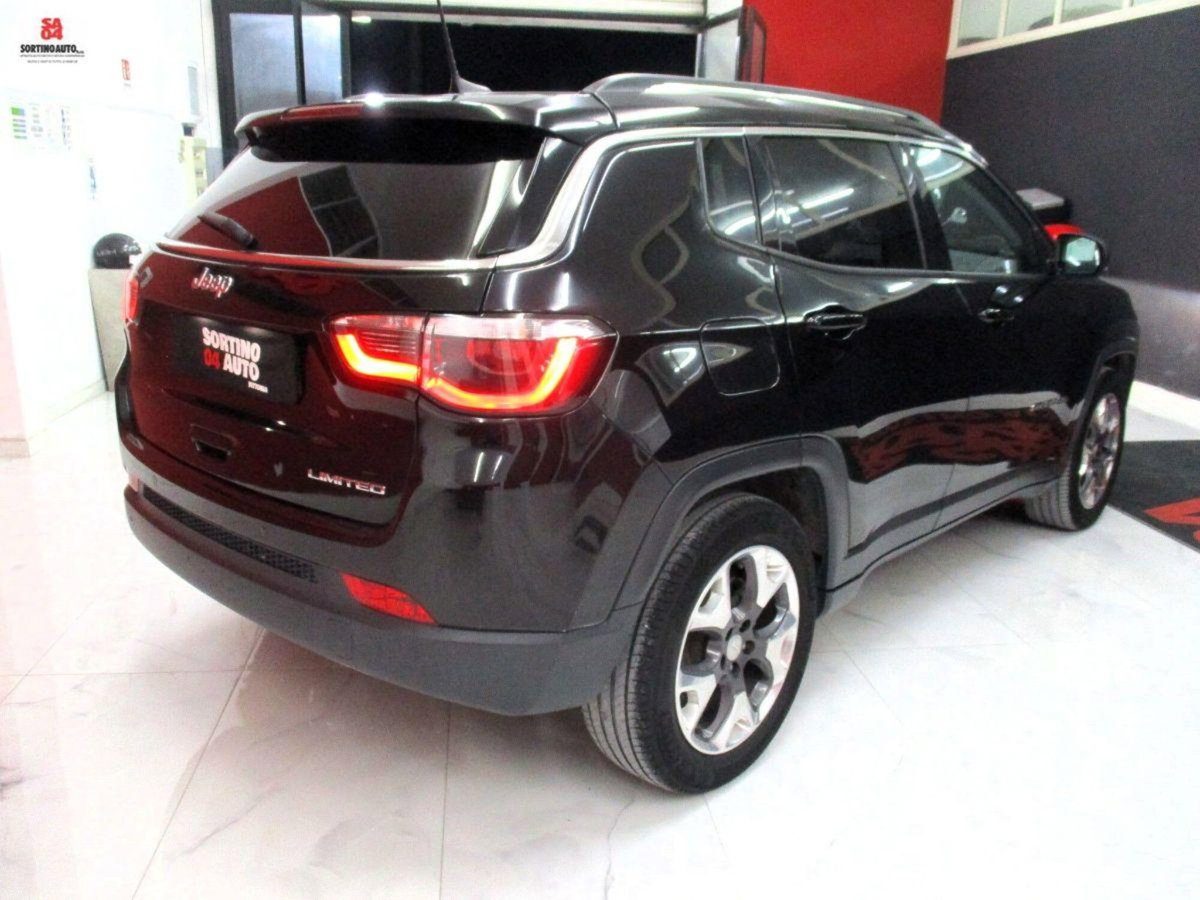 Jeep Compass 1.6 Multijet II 2WD Limited (2)