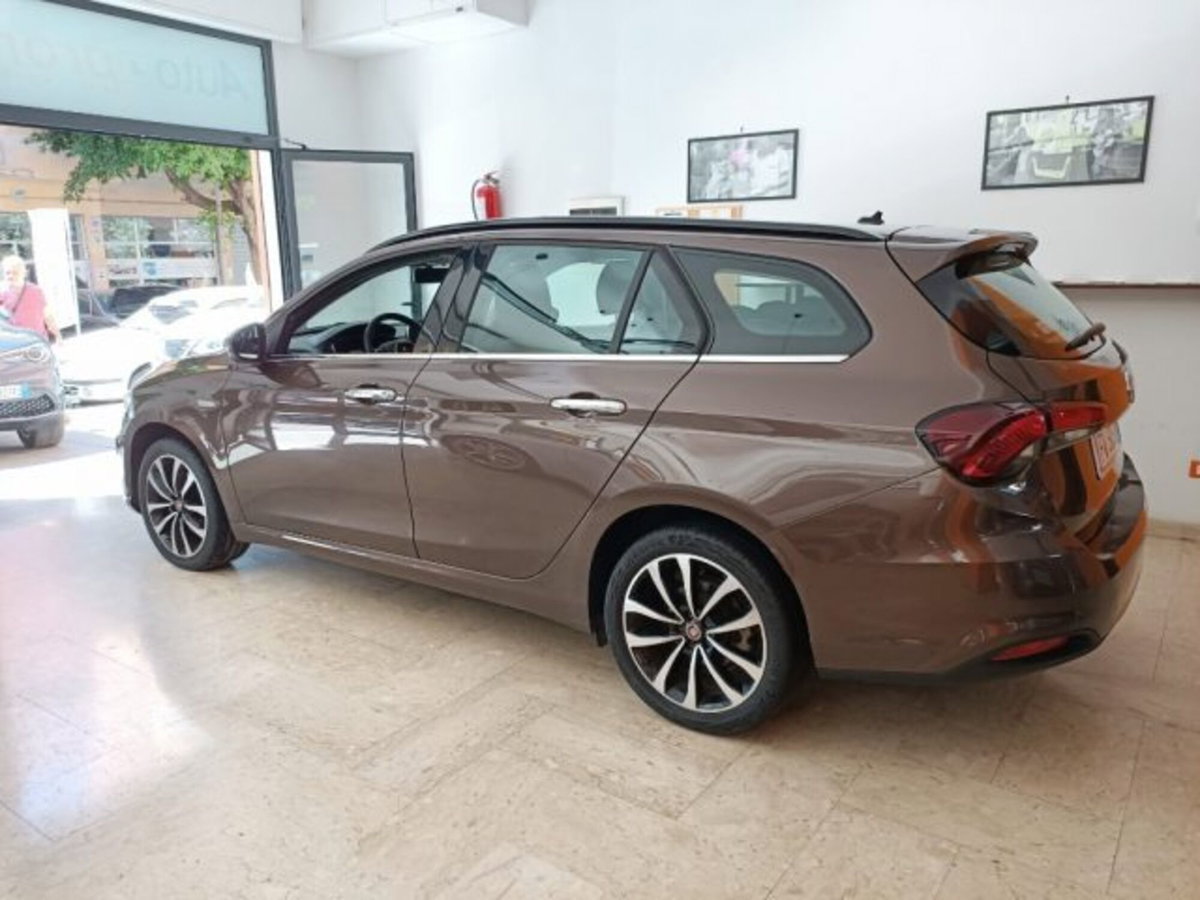 Fiat Tipo Station Wagon Tipo 1.6 Mjt S&S SW Lounge (3)